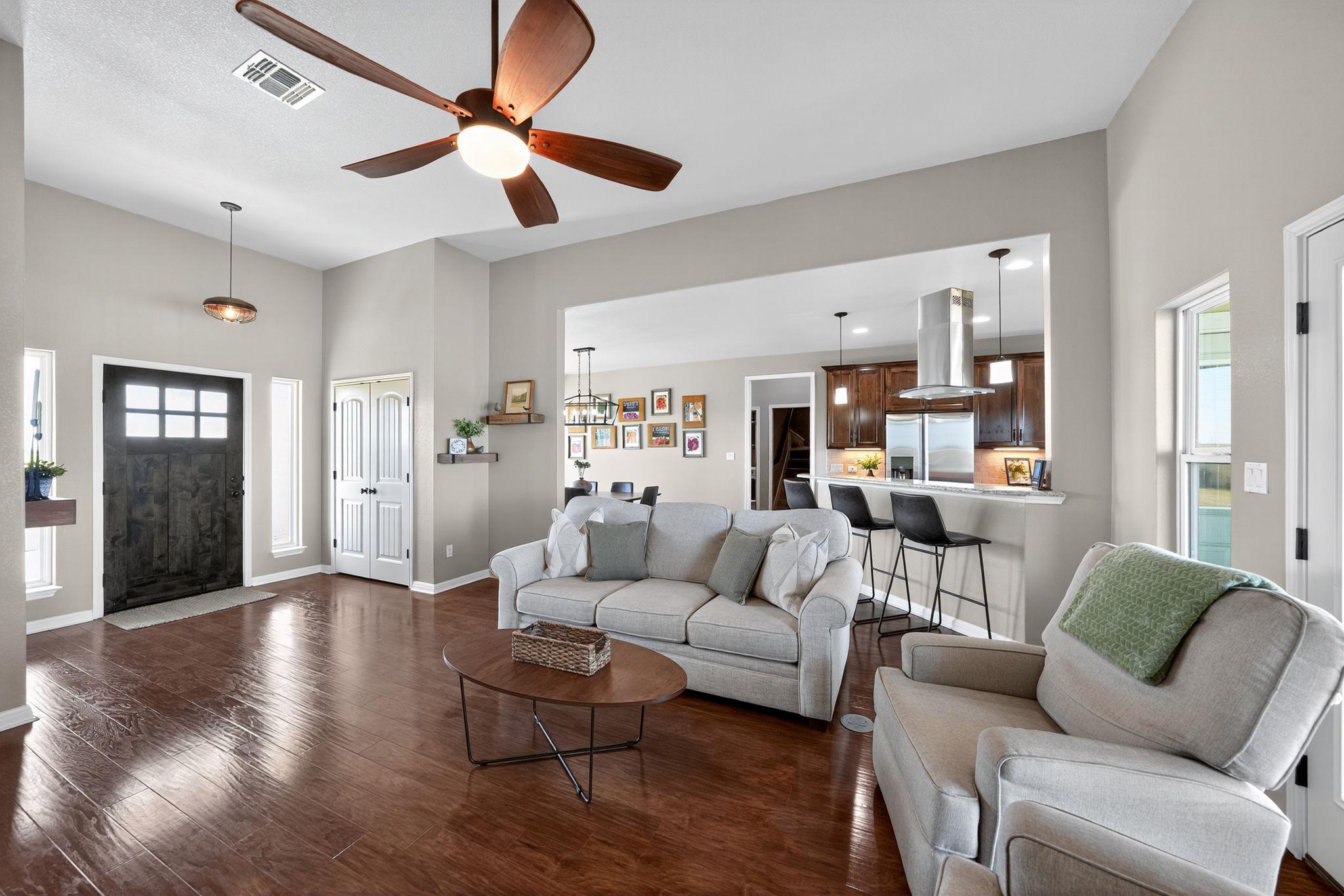 813 CR 342 Rd, Granger, TX 76530