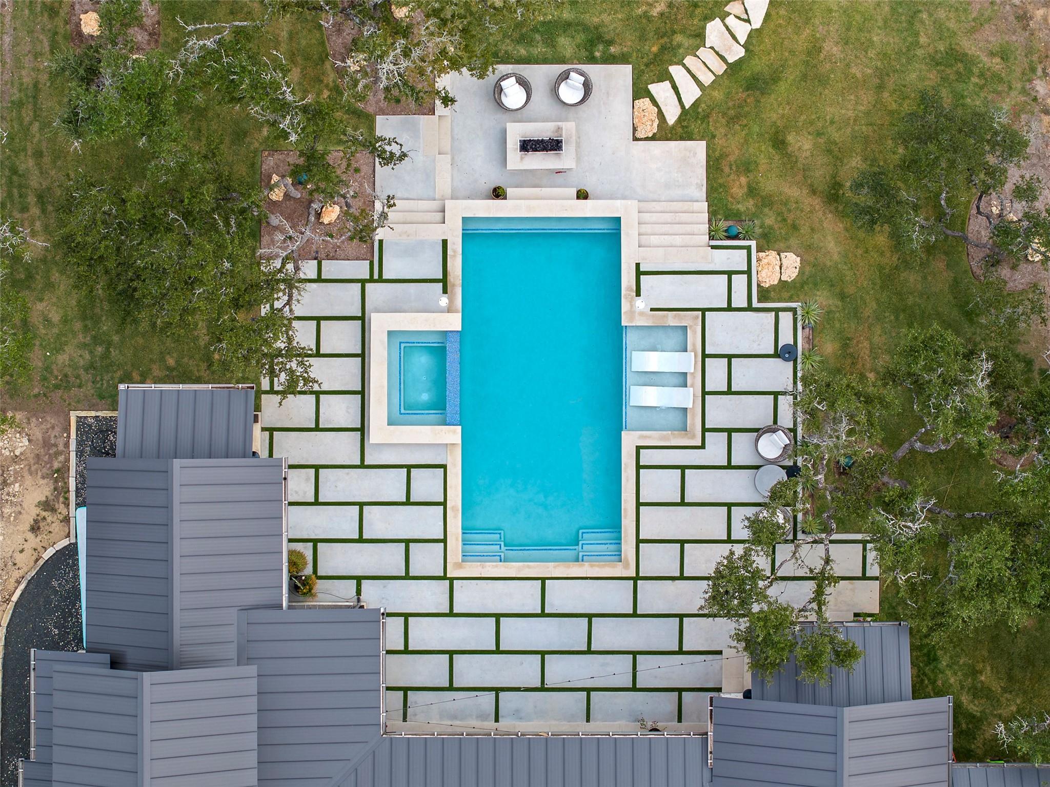 488 Dario Dr, Dripping Springs, TX 78620