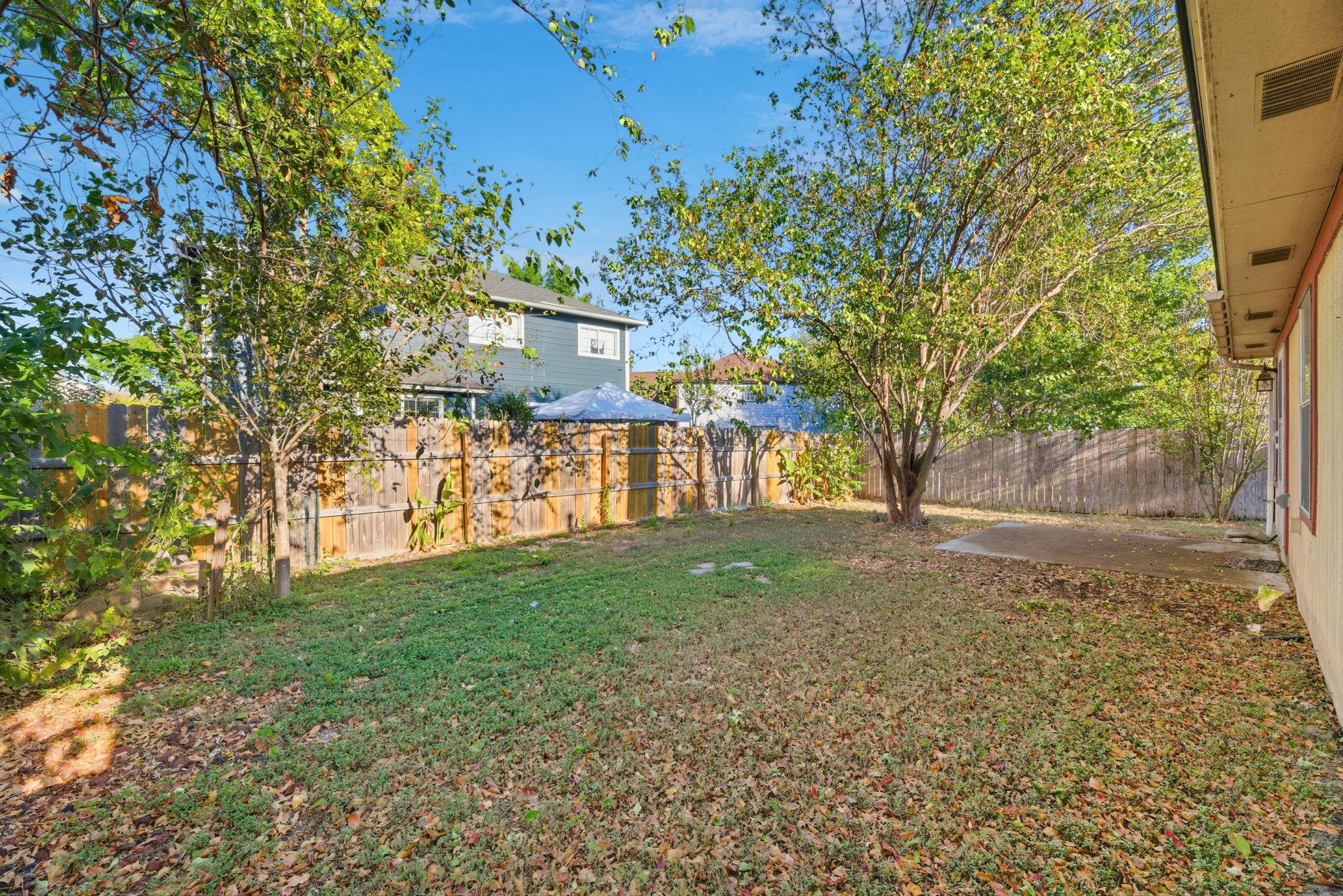 611 Masonwood Dr, Kyle, TX 78640