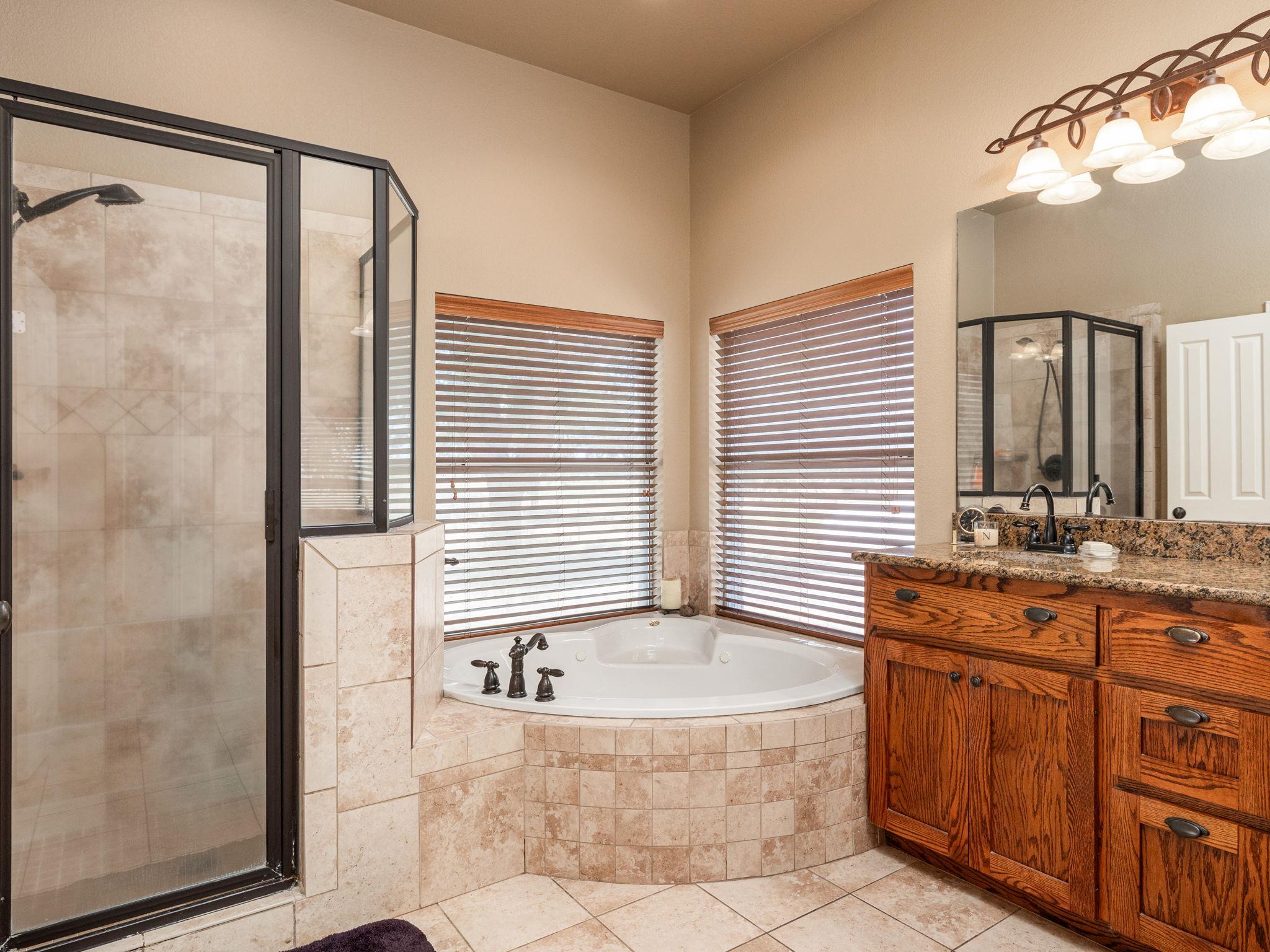 1801 County Road 470, Coupland, TX 78615