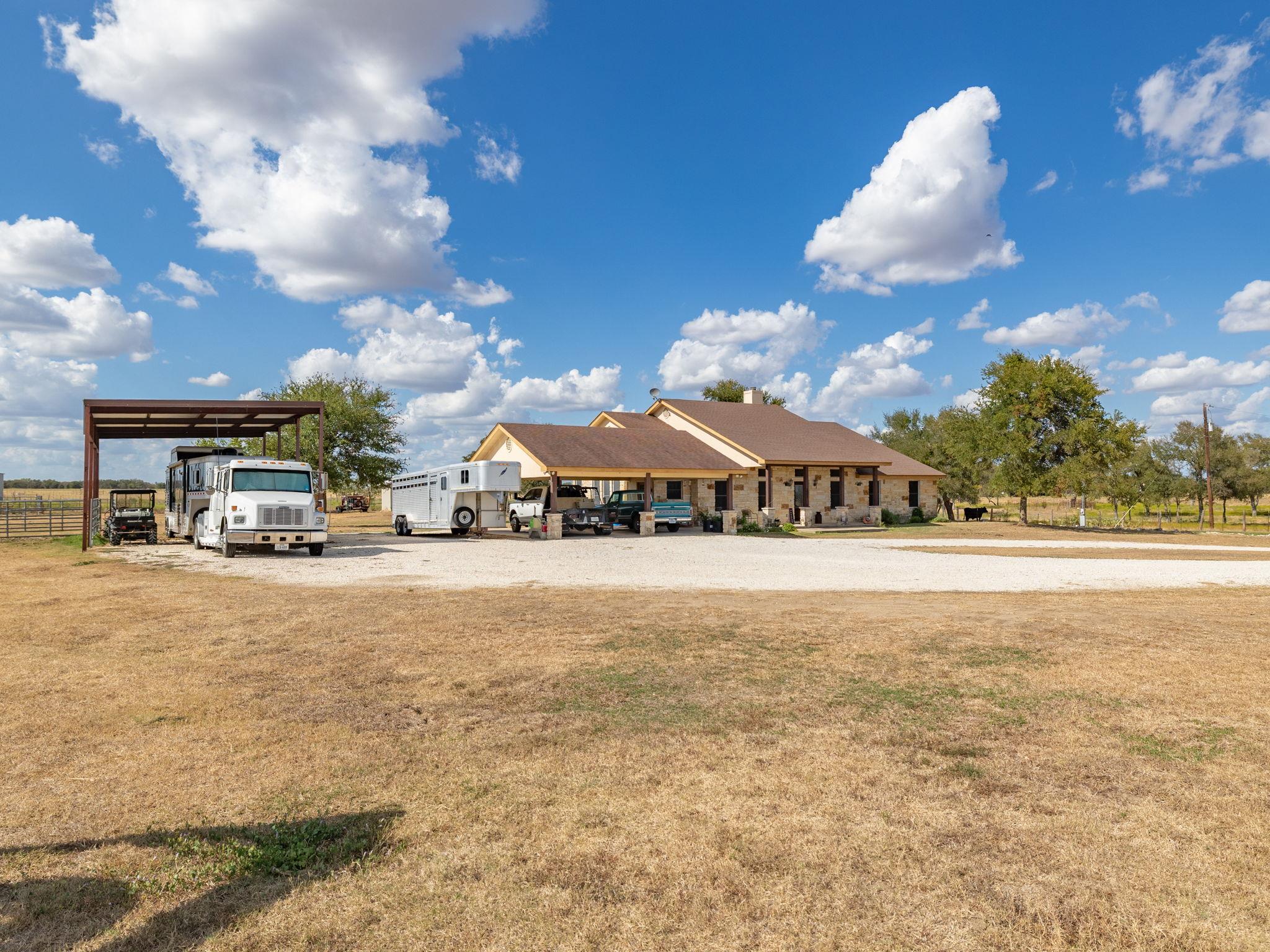 1801 County Road 470, Coupland, TX 78615