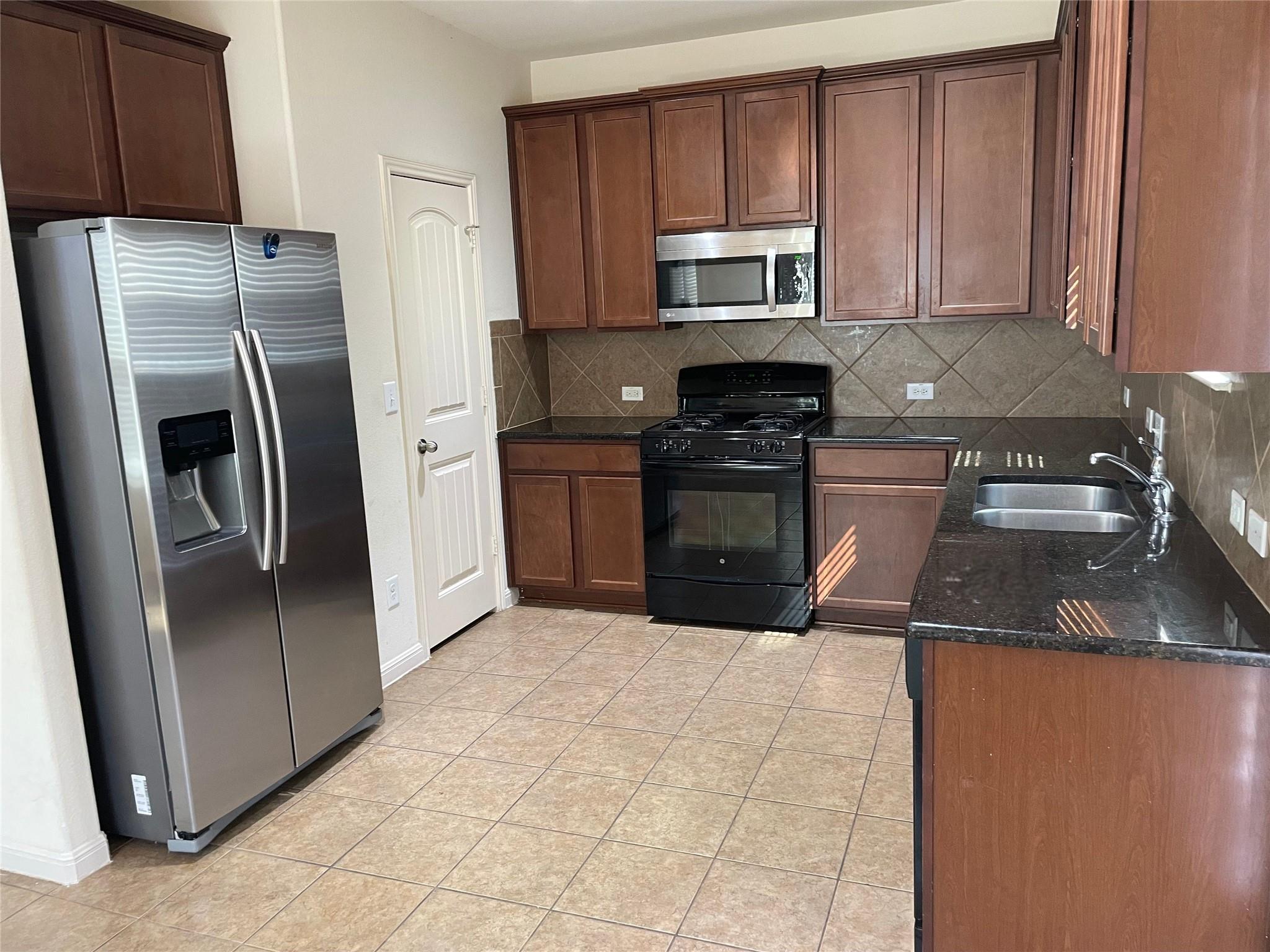 1433 Biscuit Dr, Austin, TX 78754