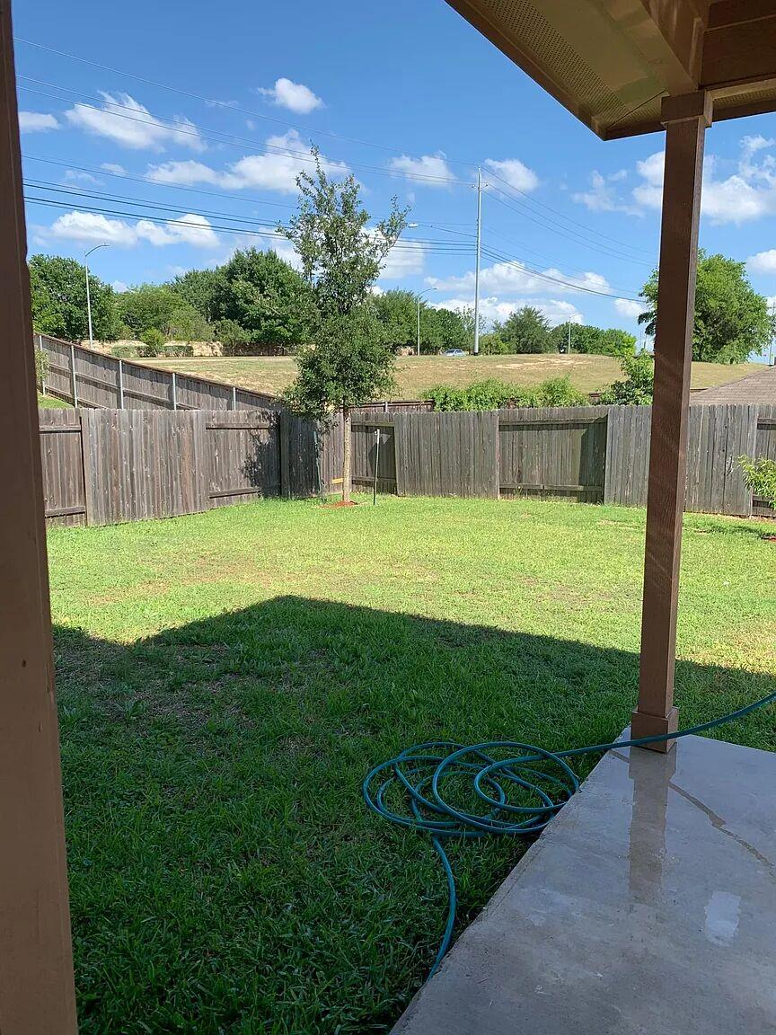 1433 Biscuit Dr, Austin, TX 78754