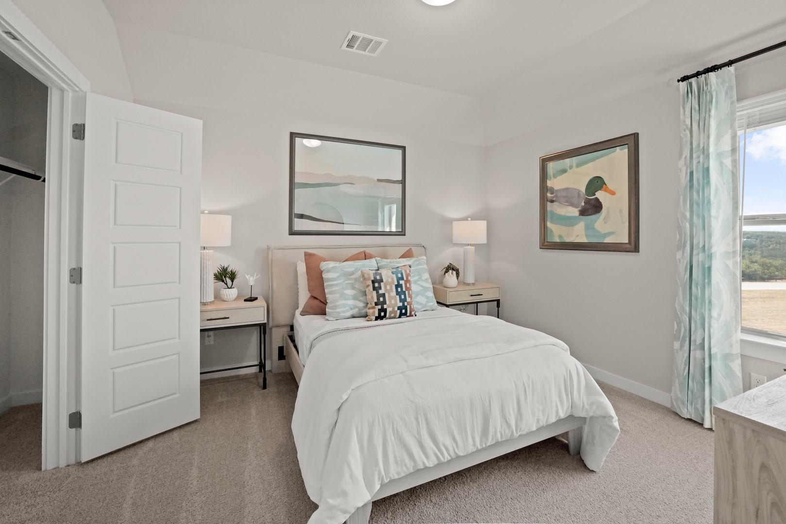 8112 Turning Leaf Cir, Lago Vista, TX 78645