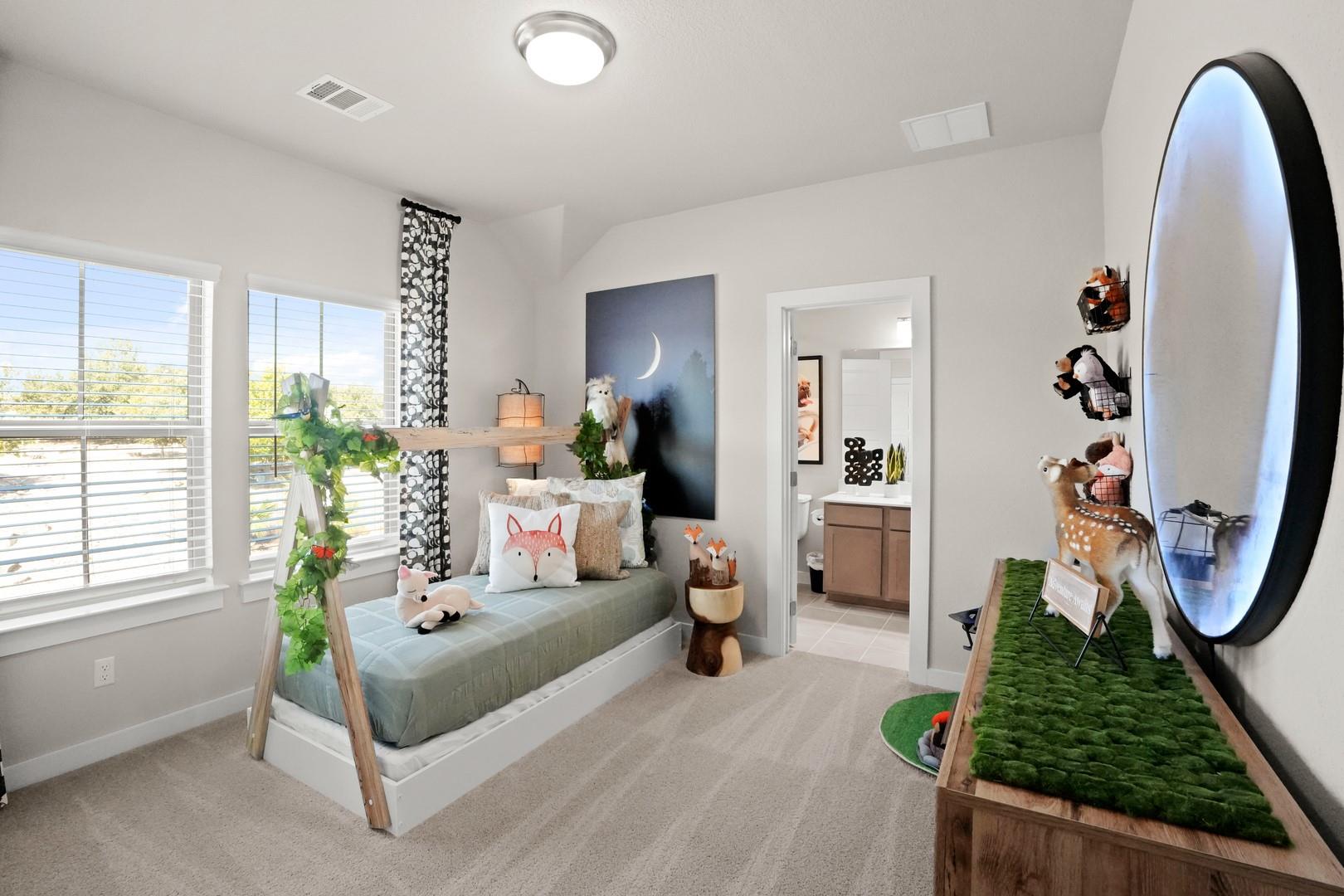 8112 Turning Leaf Cir, Lago Vista, TX 78645