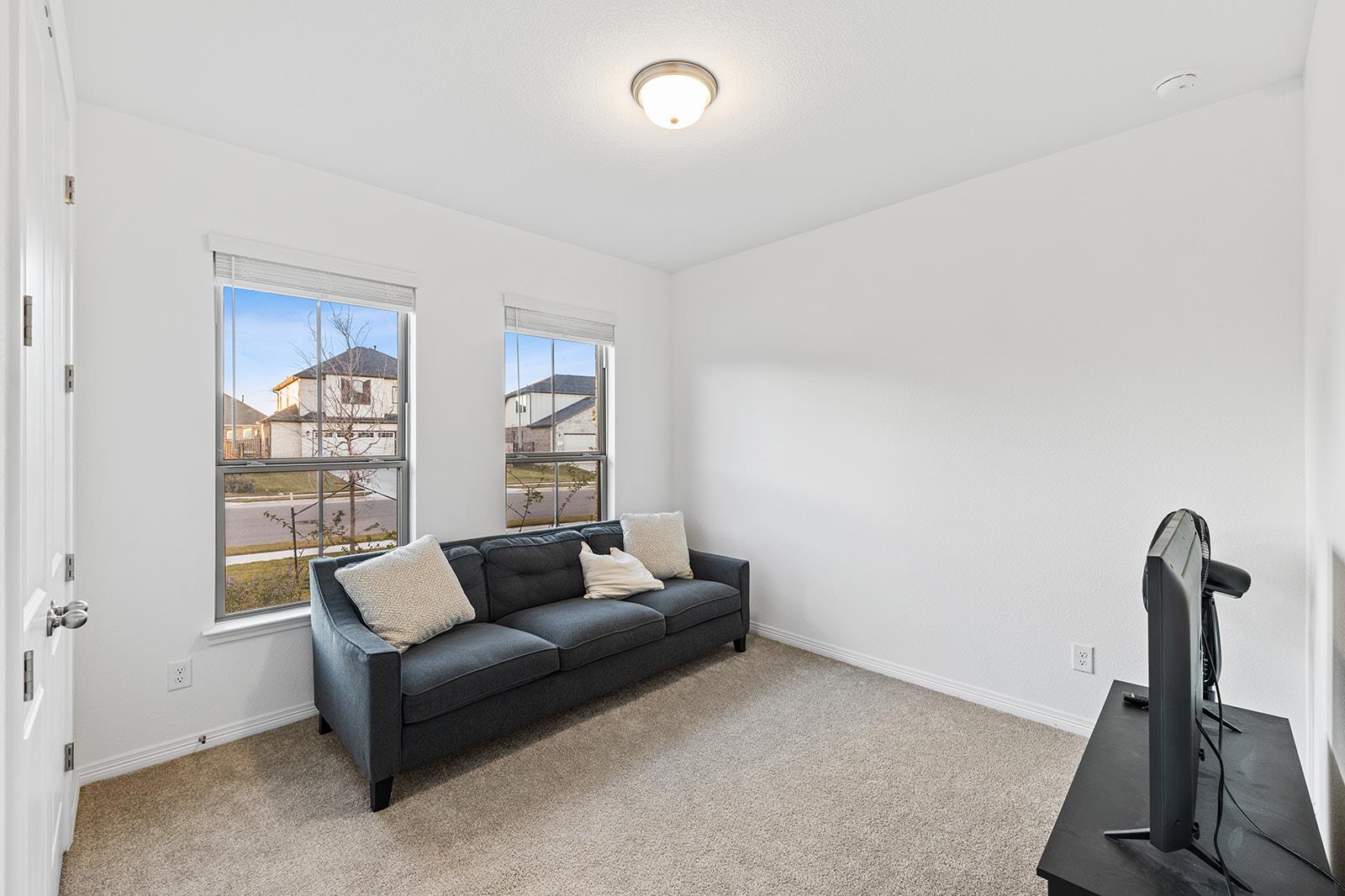 309 Hollister Dr, Liberty Hill, TX 78642