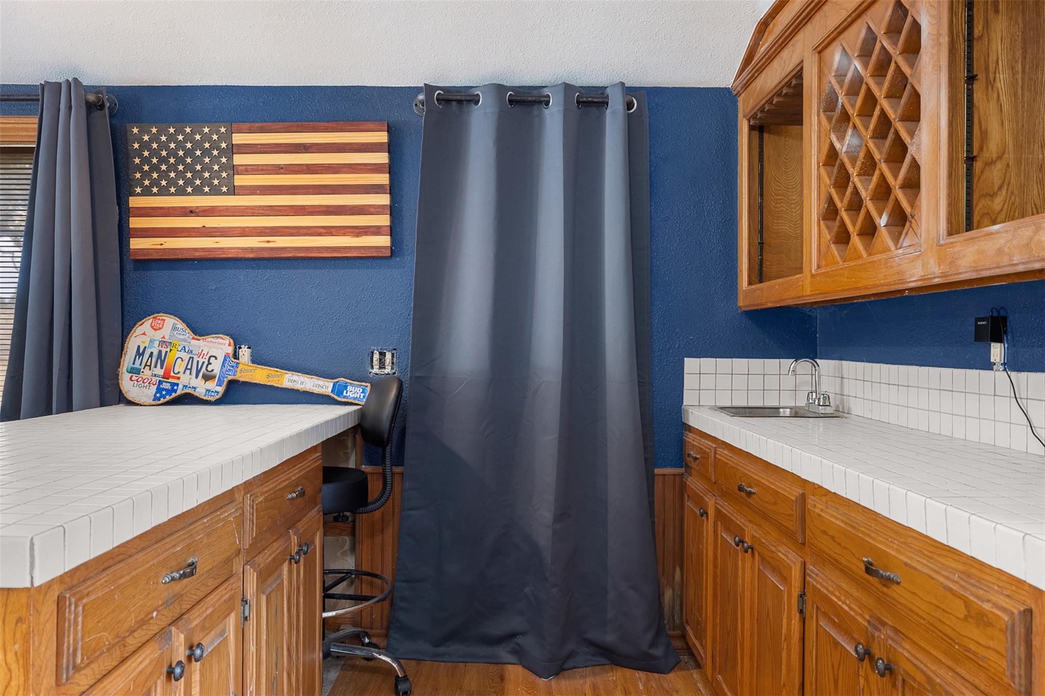 1027 Shady Cir, Lexington, TX 78947