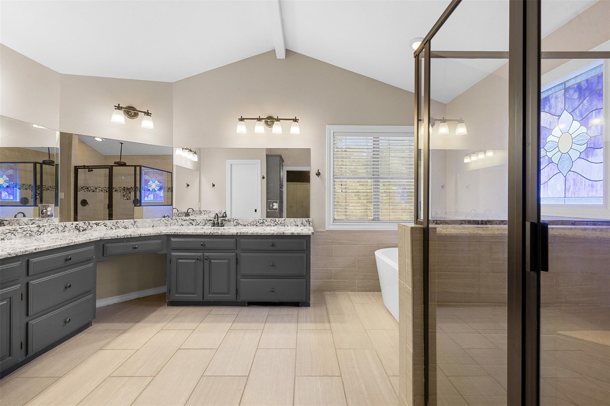 1027 Shady Cir, Lexington, TX 78947