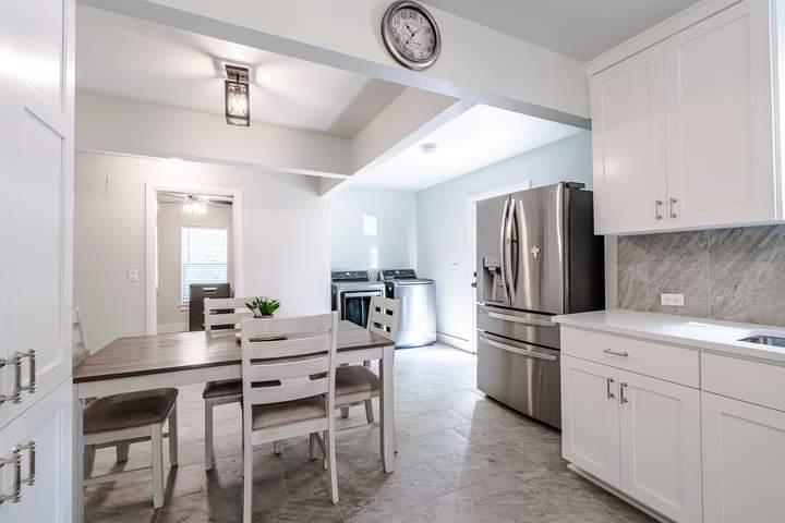 1104 Perry Rd, Austin, TX 78721