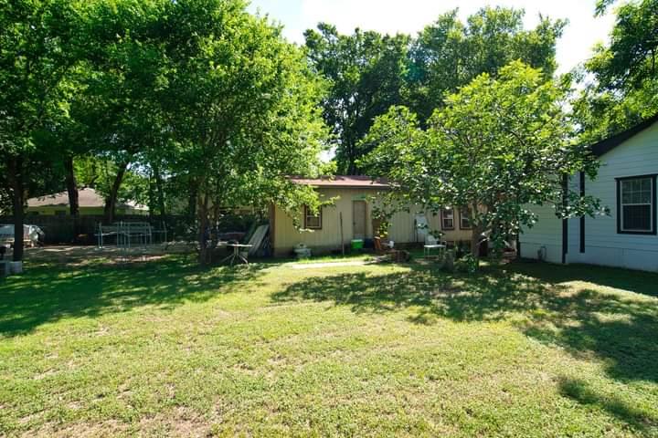 1104 Perry Rd, Austin, TX 78721