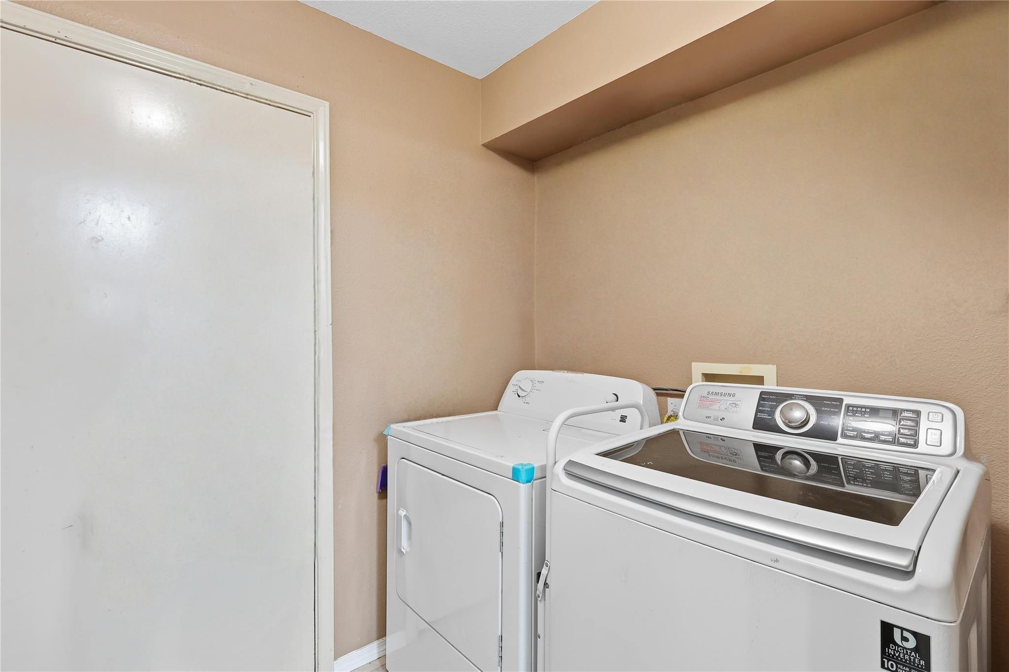 2067 Buckley Ln, Round Rock, TX 78664