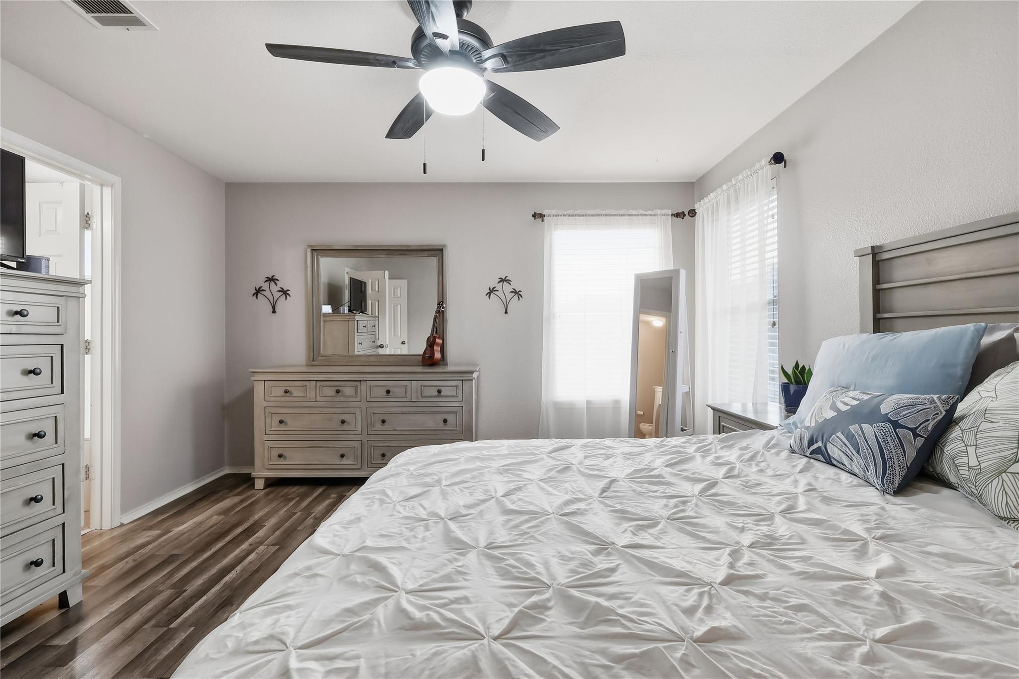 2067 Buckley Ln, Round Rock, TX 78664