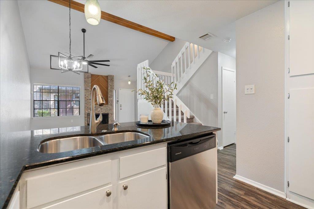 1748 Ohlen Rd # 76, Austin, TX 78757