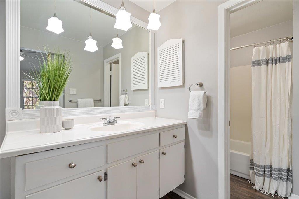 1748 Ohlen Rd # 76, Austin, TX 78757