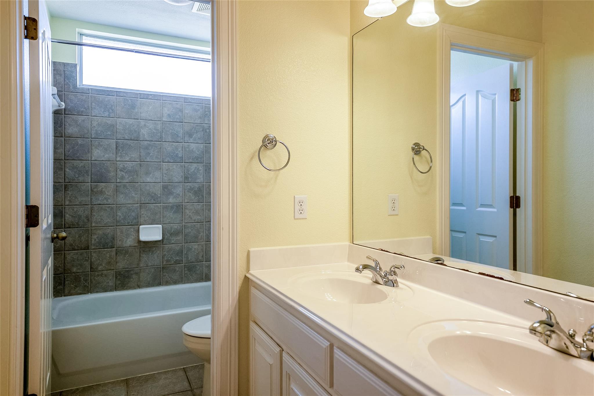 8216 Partridge Bend Cv, Austin, TX 78729