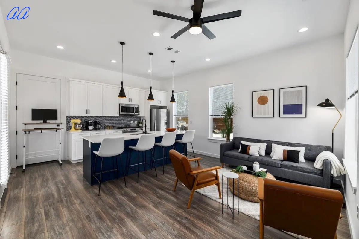 5401 Stuart Cir Dr # 1, Austin, TX 78721