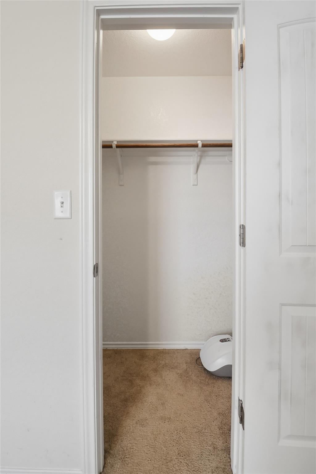 2838 High Castle Ln, San Antonio, TX 78245