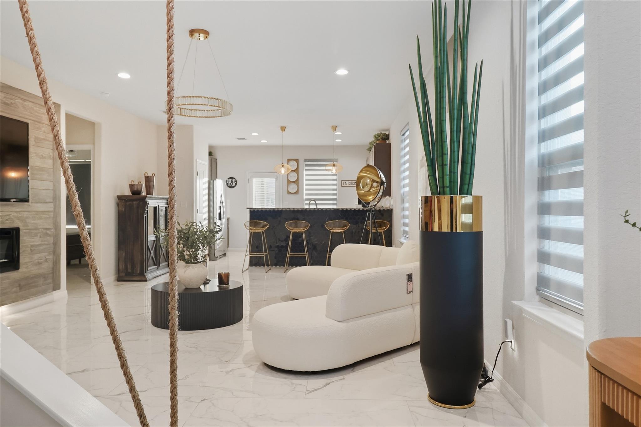 2838 High Castle Ln, San Antonio, TX 78245