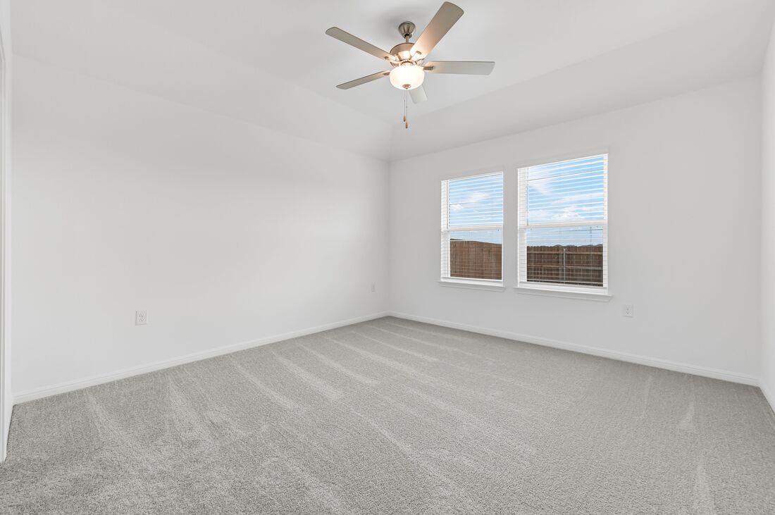 204 Crumpton Way, Hutto, TX 78634