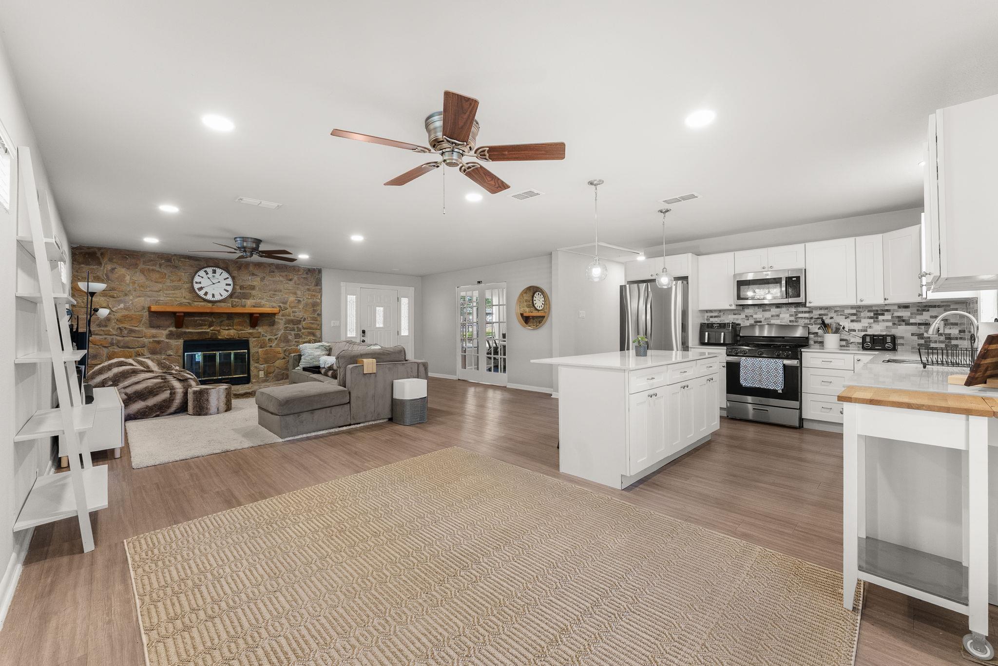 2207 North Plains Ave, Austin, TX 78757