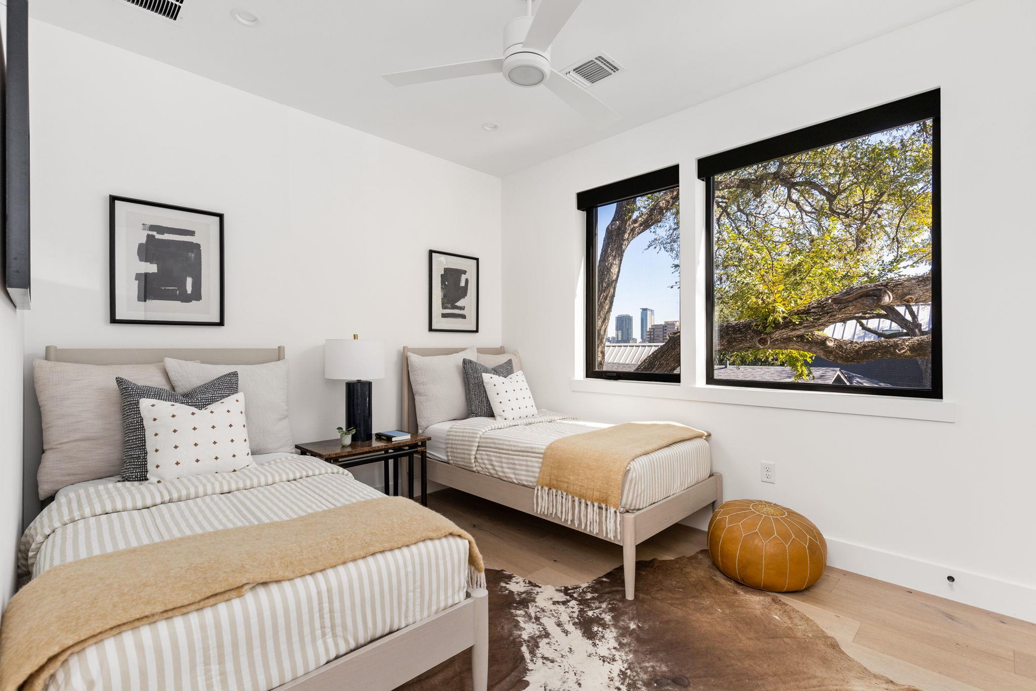 908 Retama St, Austin, TX 78704