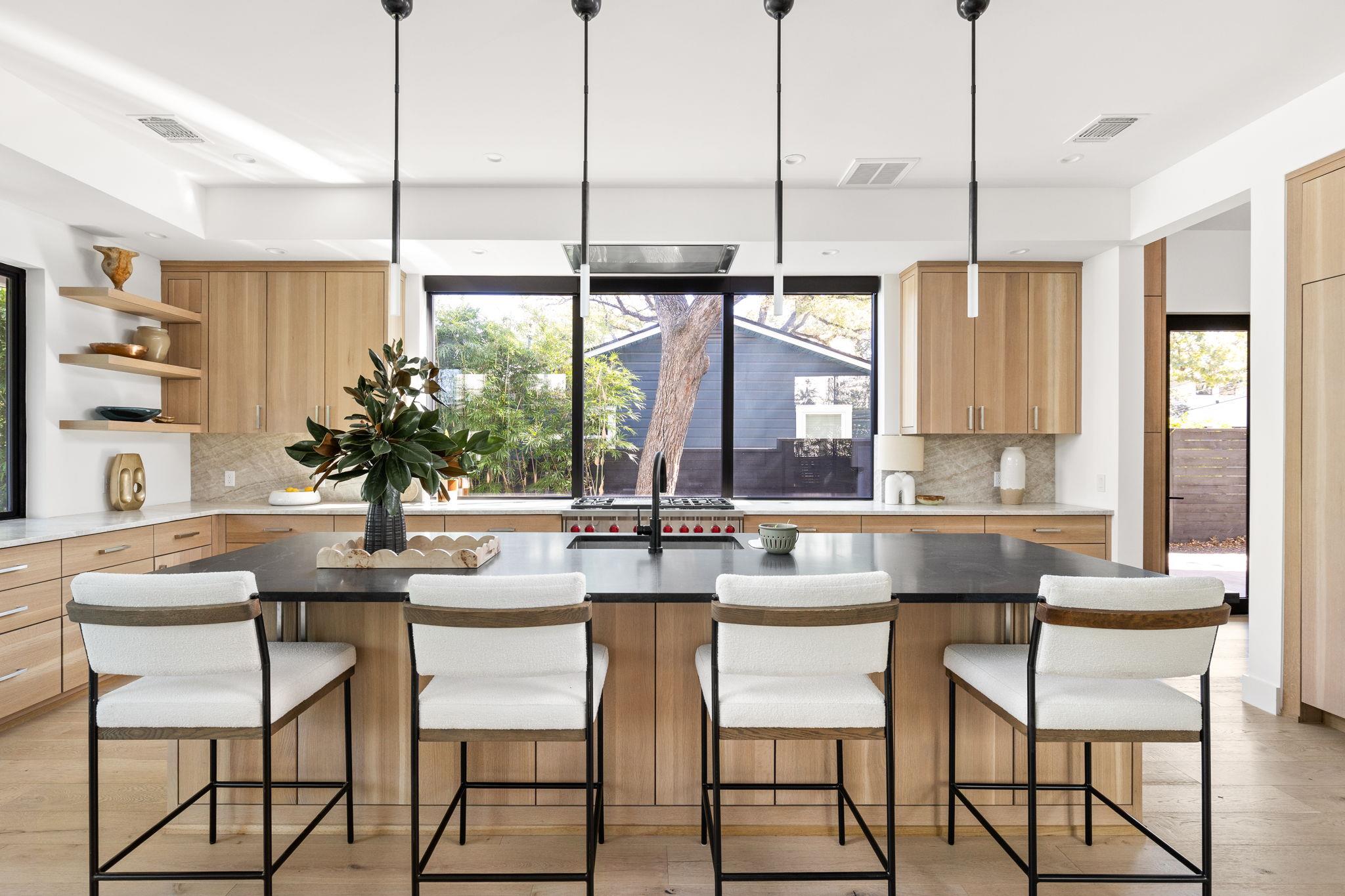 908 Retama St, Austin, TX 78704