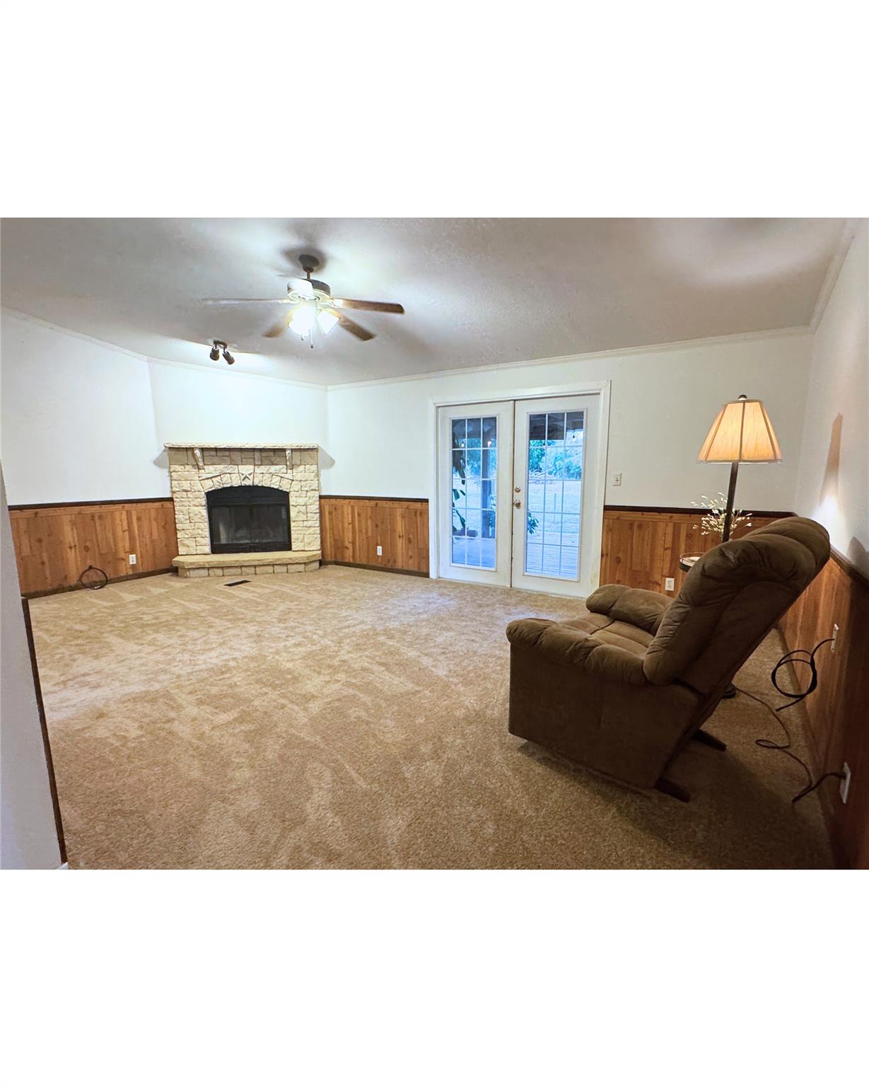 7862 FM 141, Dime Box, TX 77853