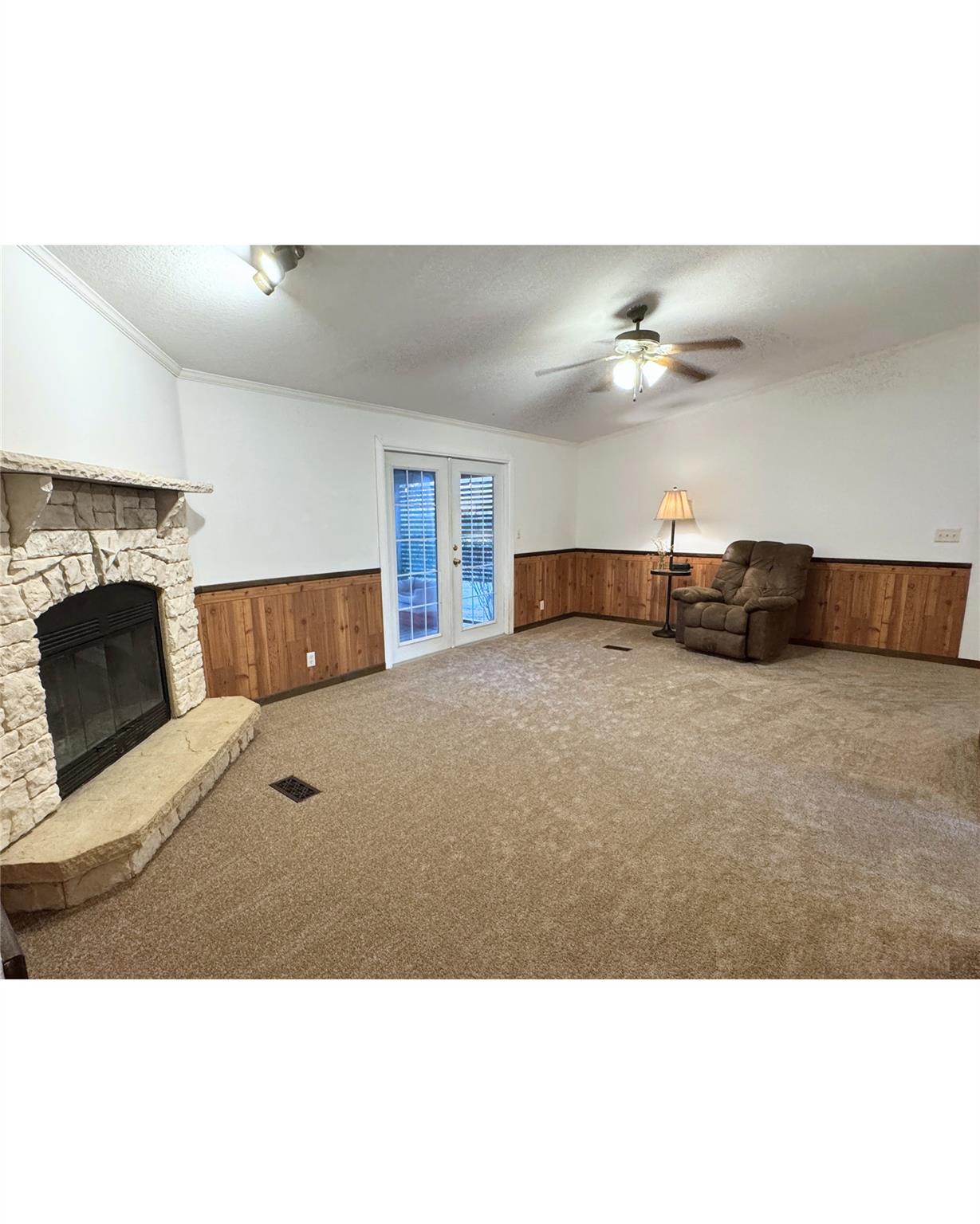 7862 FM 141, Dime Box, TX 77853