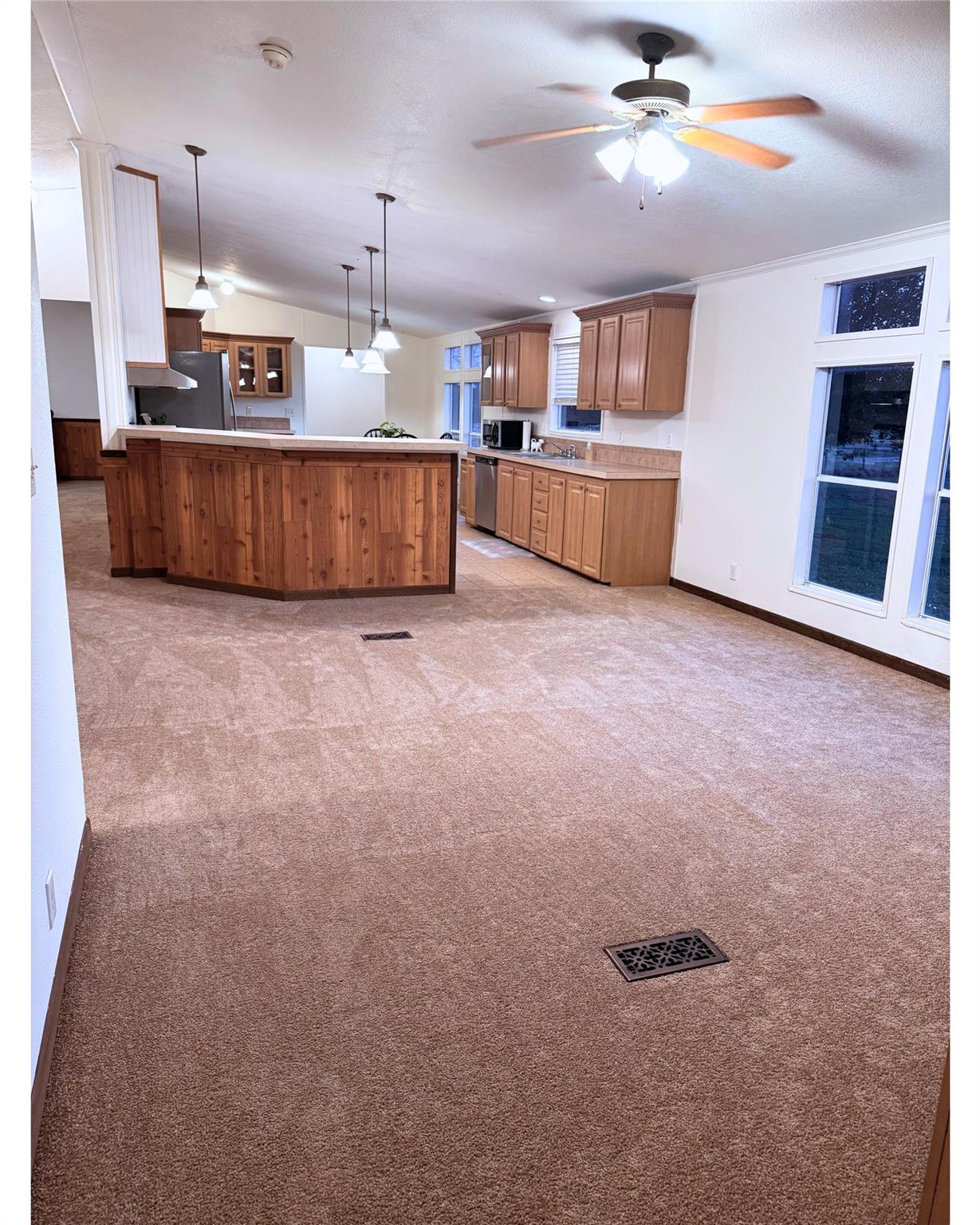 7862 FM 141, Dime Box, TX 77853