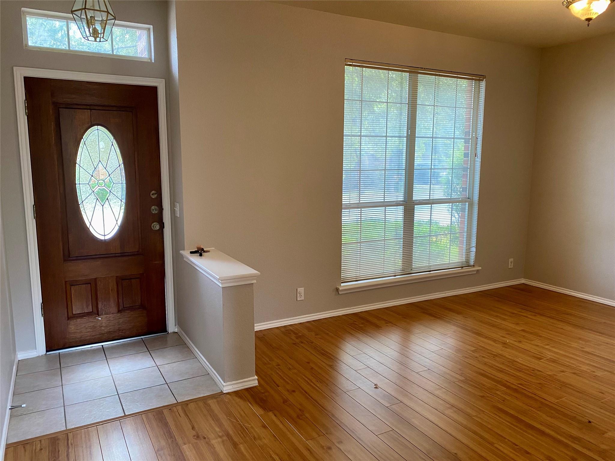 6832 Auckland Dr, Austin, TX 78749