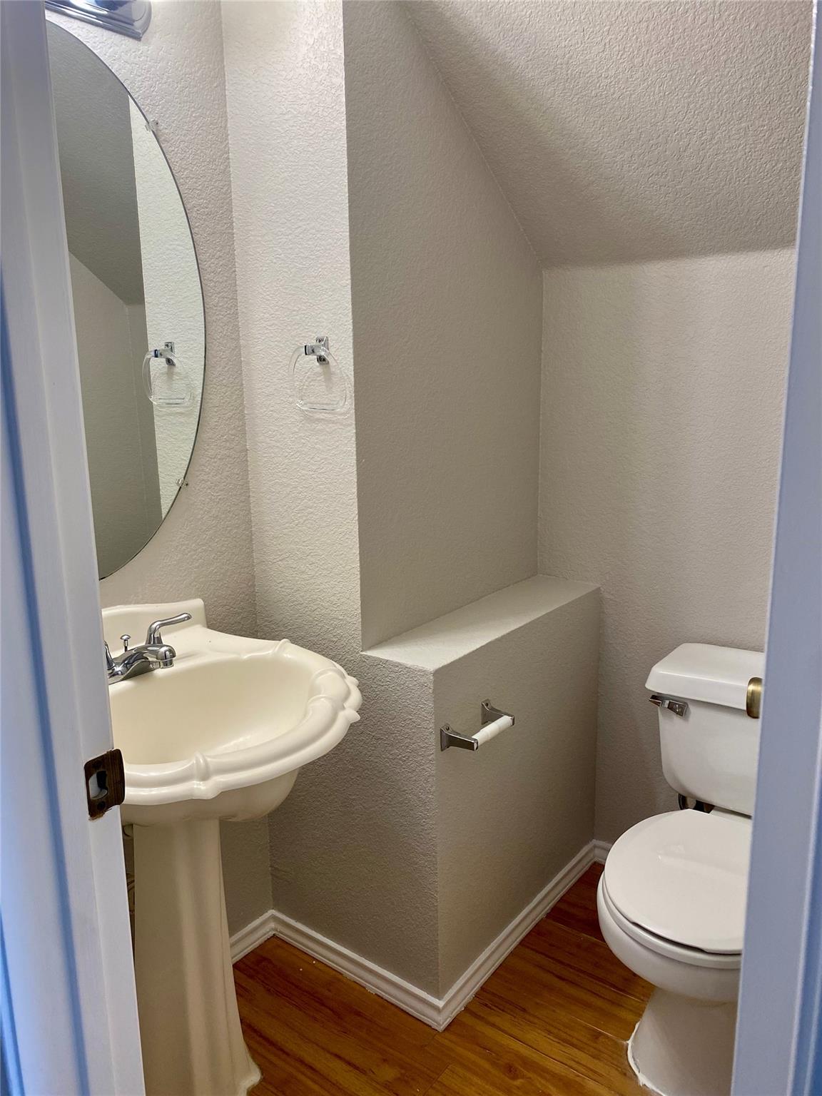 6832 Auckland Dr, Austin, TX 78749