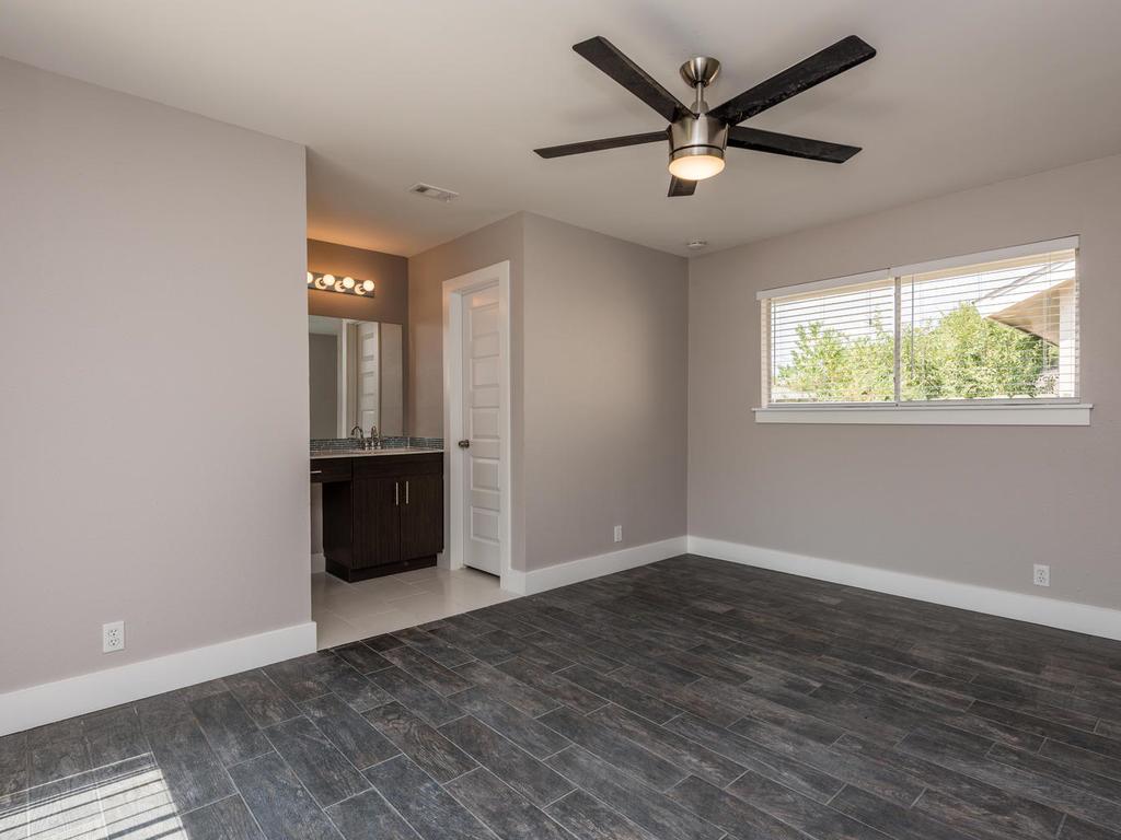 3910 HILLSIDE Dr, Round Rock, TX 78681