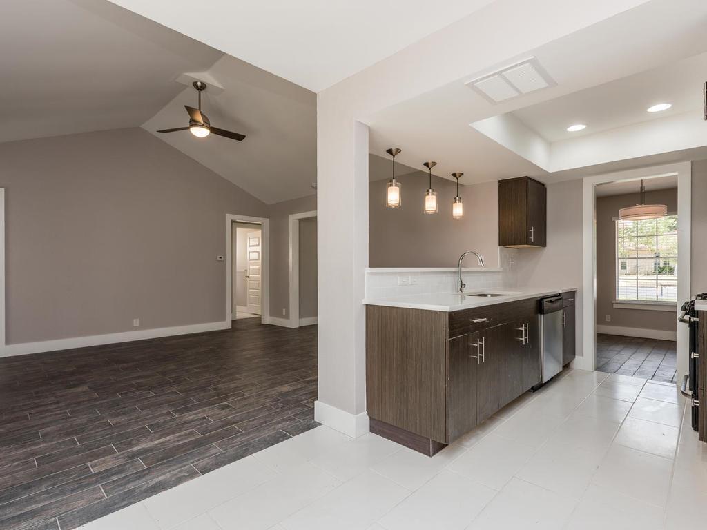 3910 HILLSIDE Dr, Round Rock, TX 78681