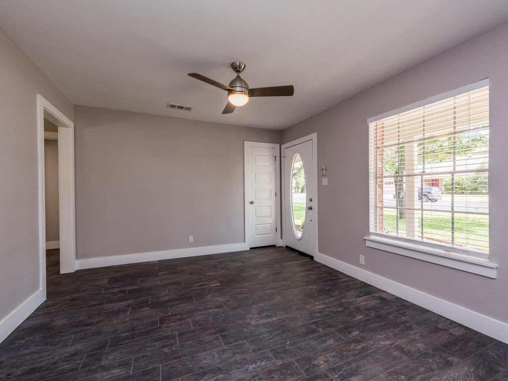 3910 HILLSIDE Dr, Round Rock, TX 78681