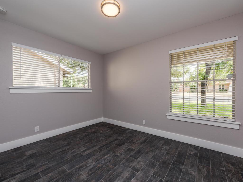 3910 HILLSIDE Dr, Round Rock, TX 78681