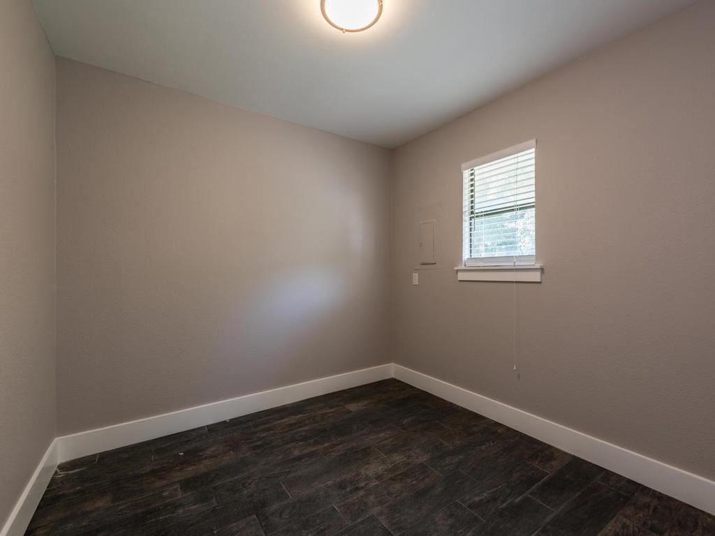 3910 HILLSIDE Dr, Round Rock, TX 78681