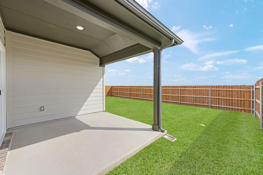 210 Crumpton Way, Hutto, TX 78634