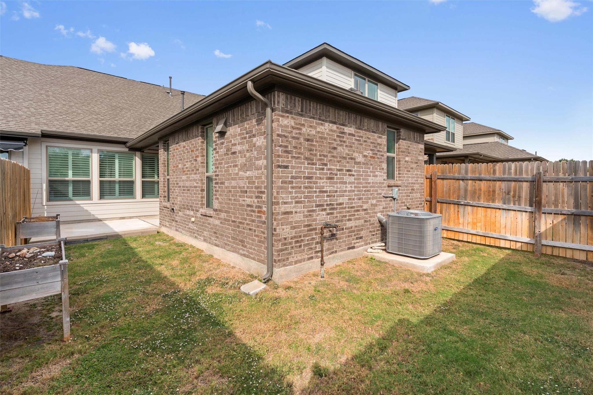 2500 Forest Creek Dr # 302, Round Rock, TX 78665