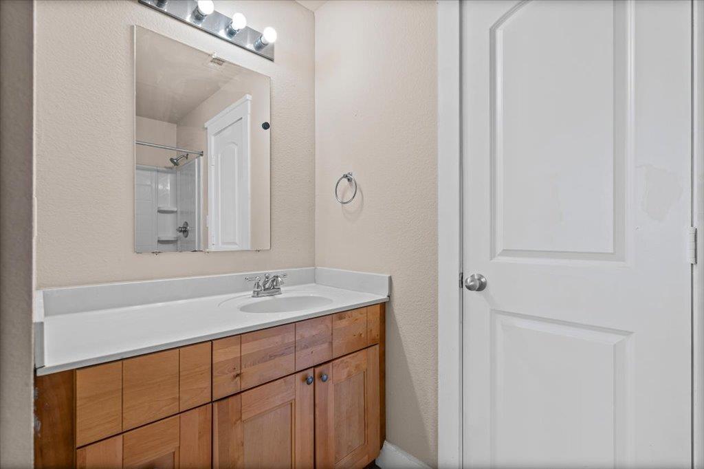 1503 Claremont Cir, Marble Falls, TX 78654