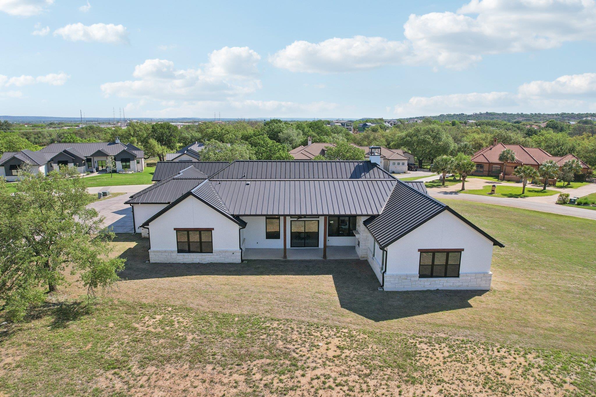 116 Mitchell Creek Dr, Horseshoe Bay, TX 78657