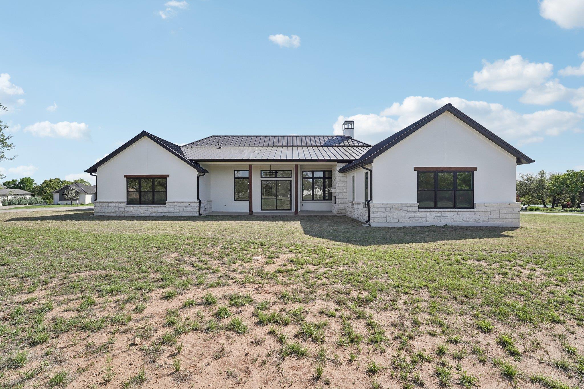 116 Mitchell Creek Dr, Horseshoe Bay, TX 78657