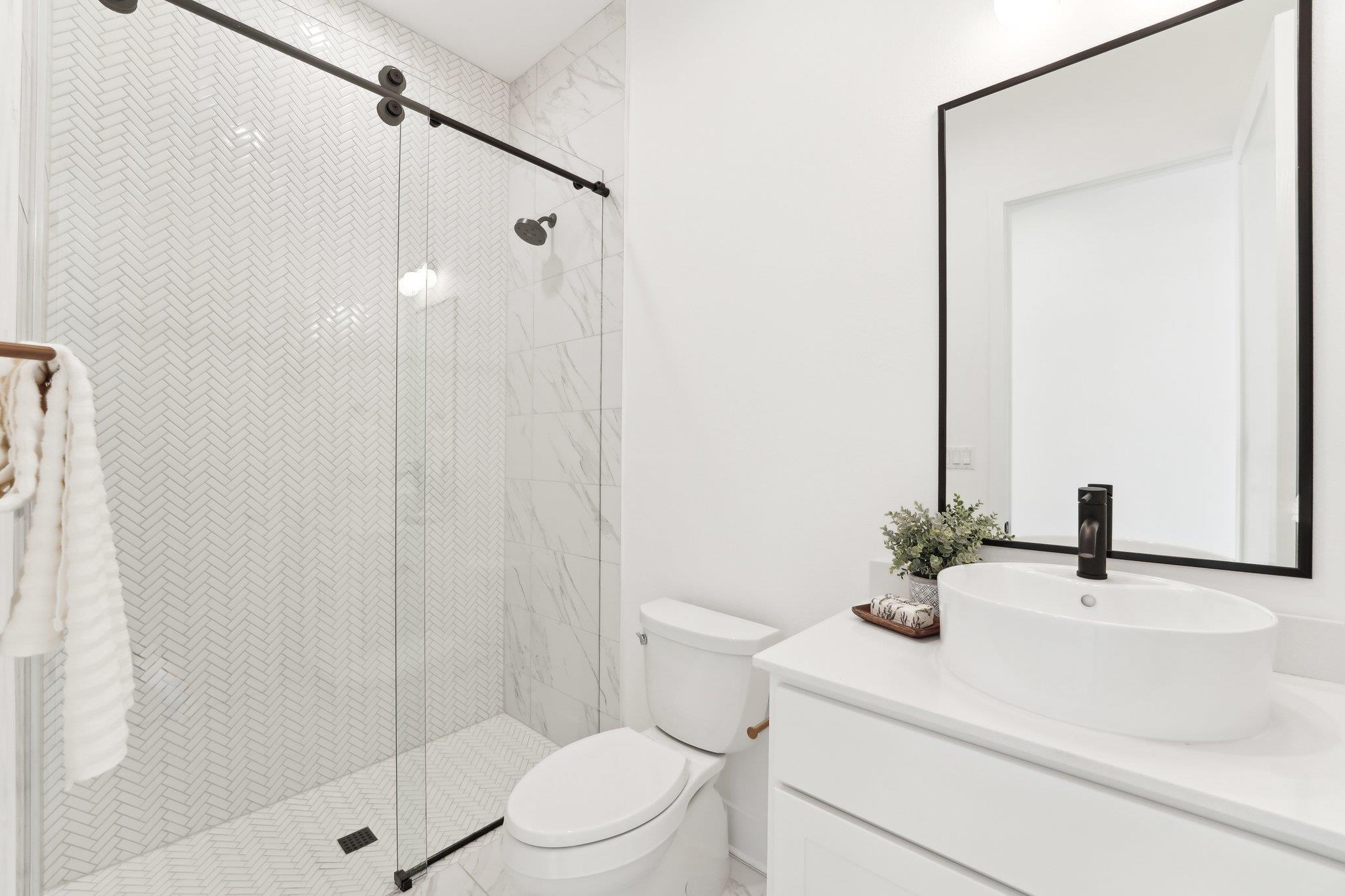 116 Mitchell Creek Dr, Horseshoe Bay, TX 78657