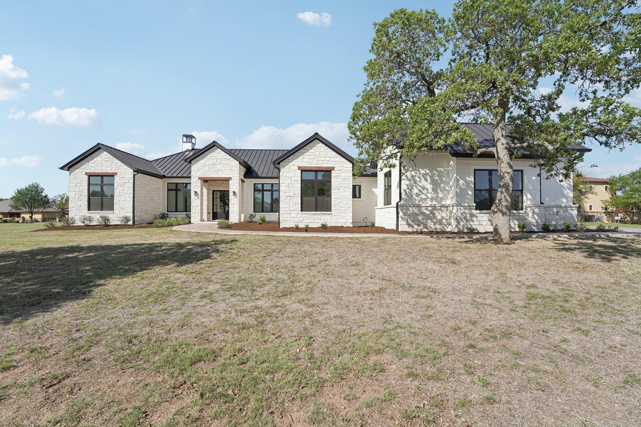 116 Mitchell Creek Dr, Horseshoe Bay, TX 78657