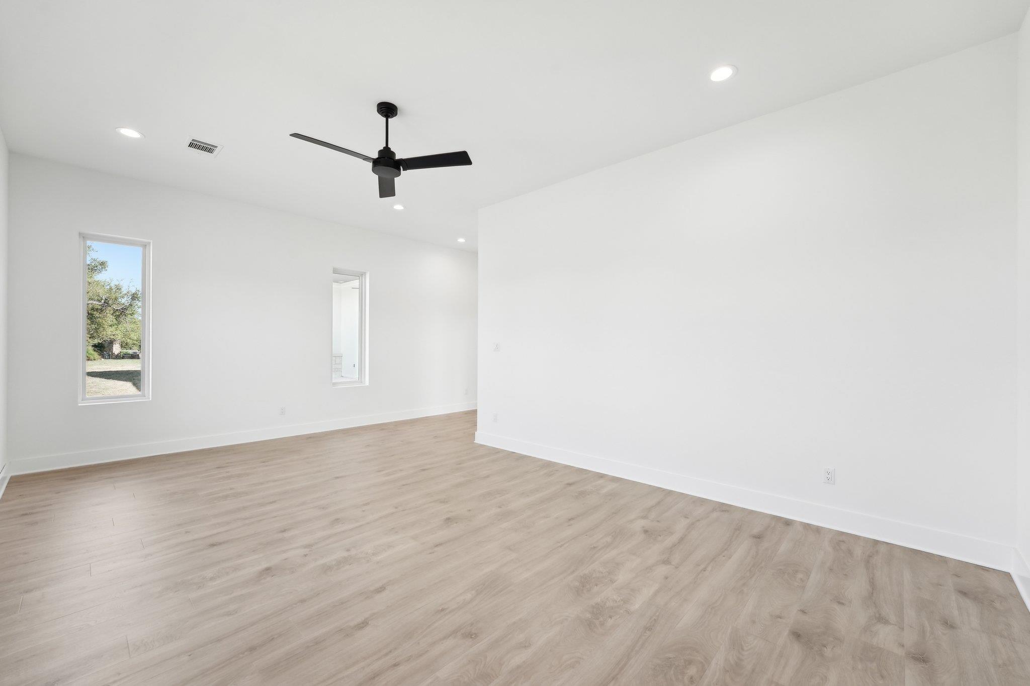 116 Mitchell Creek Dr, Horseshoe Bay, TX 78657