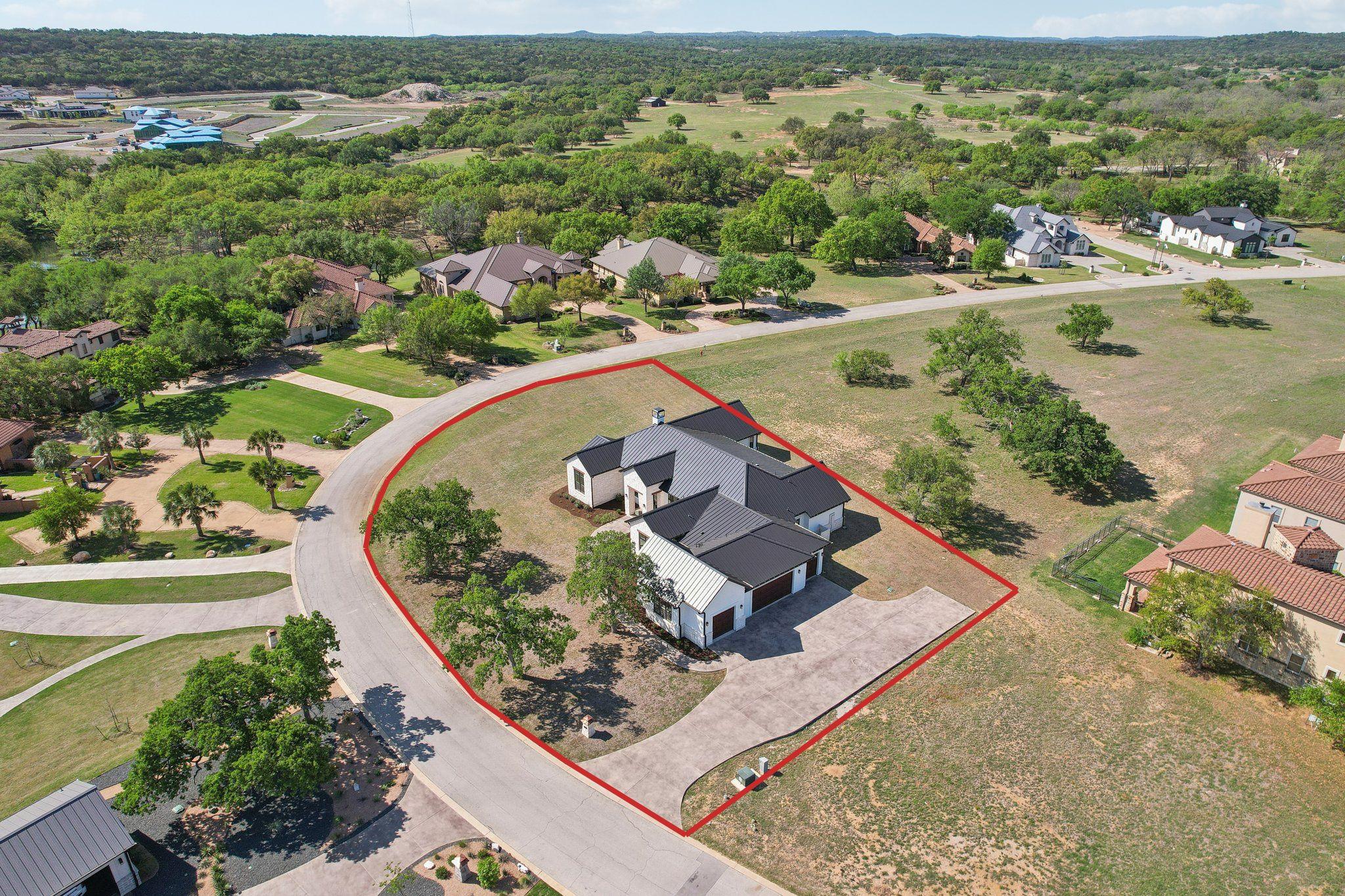 116 Mitchell Creek Dr, Horseshoe Bay, TX 78657