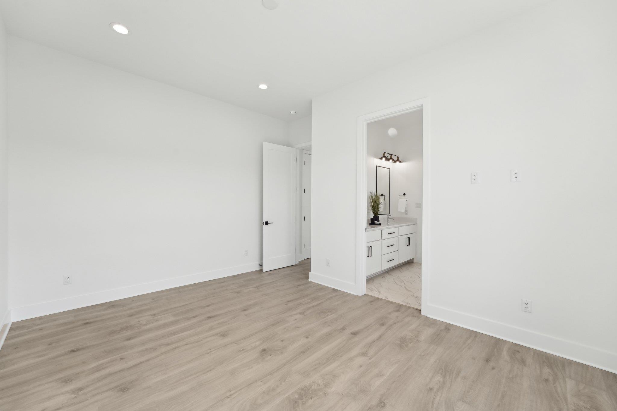 116 Mitchell Creek Dr, Horseshoe Bay, TX 78657