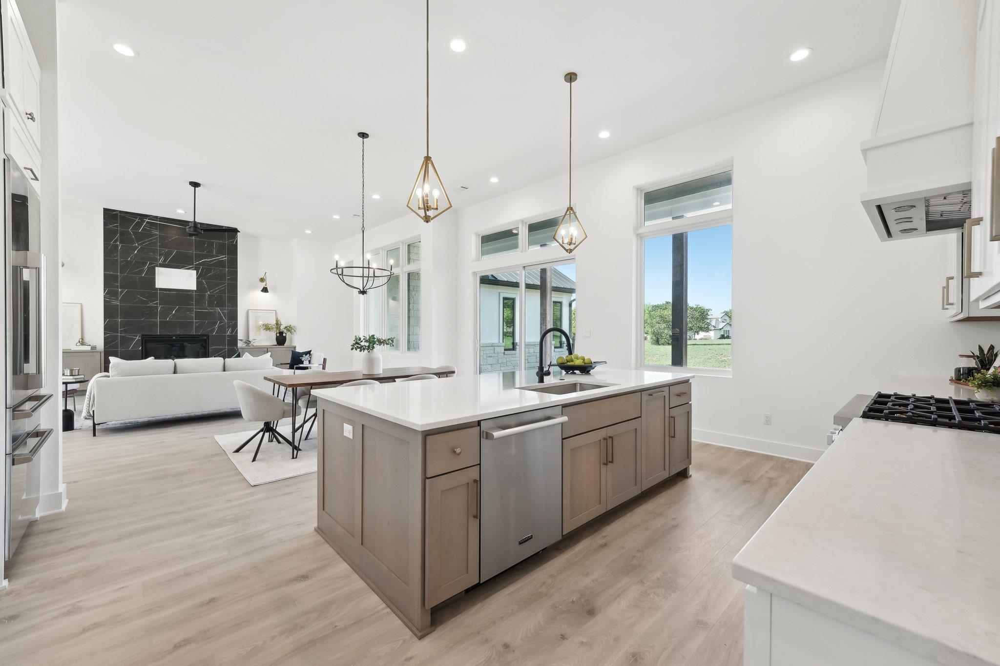 116 Mitchell Creek Dr, Horseshoe Bay, TX 78657