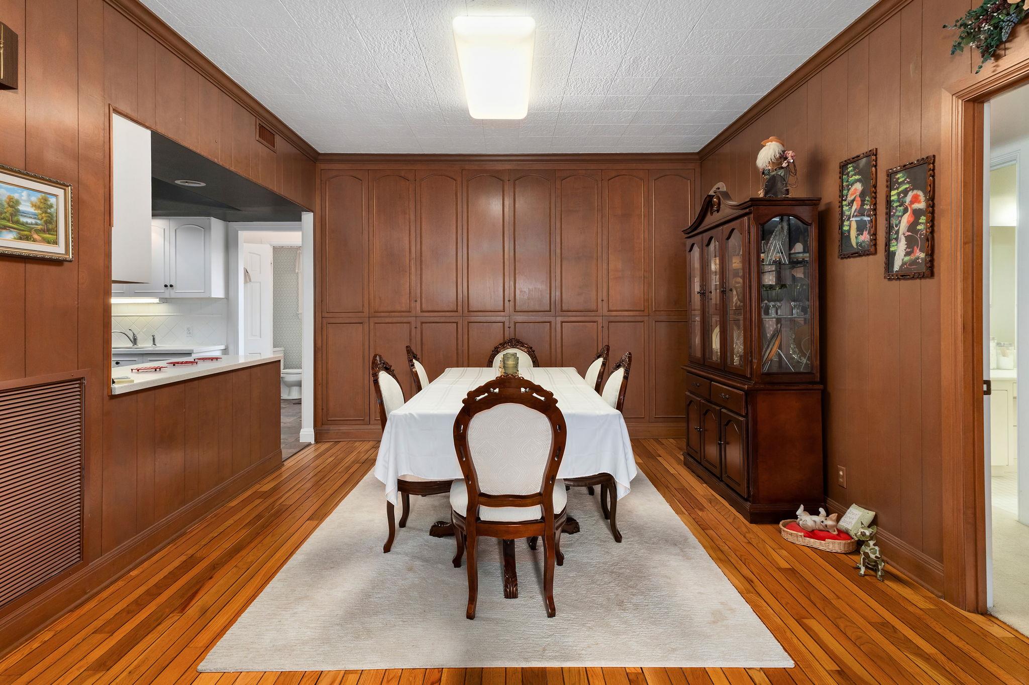 608 Bohlmann Ave, Schulenburg, TX 78956