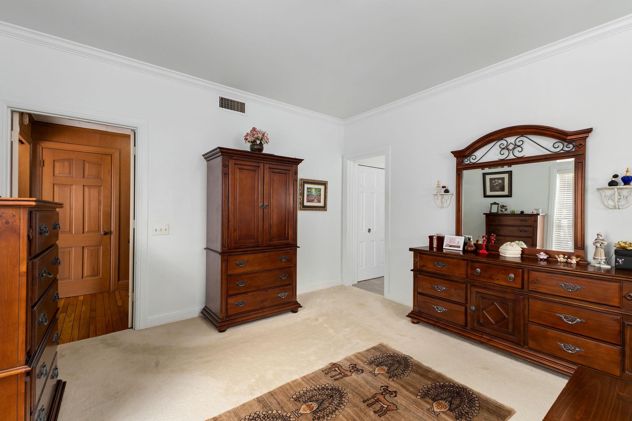 608 Bohlmann Ave, Schulenburg, TX 78956