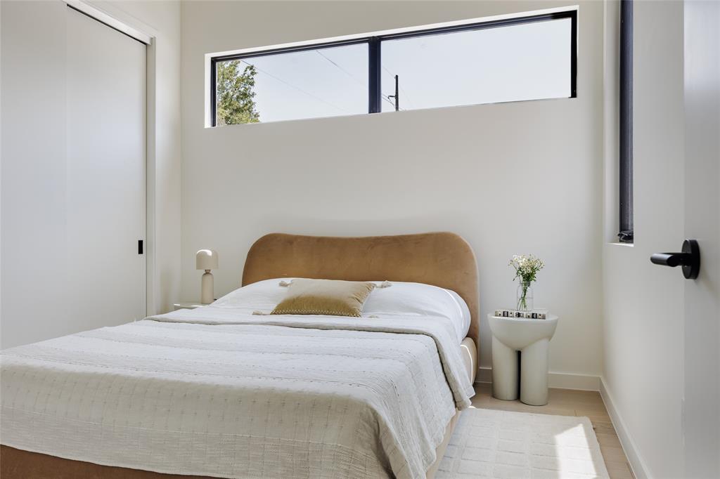 2206 Holly St # 2, Austin, TX 78702